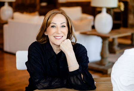 Lindsay Curtis, Founder and CEO, A SMART MOVE | Transportation Review